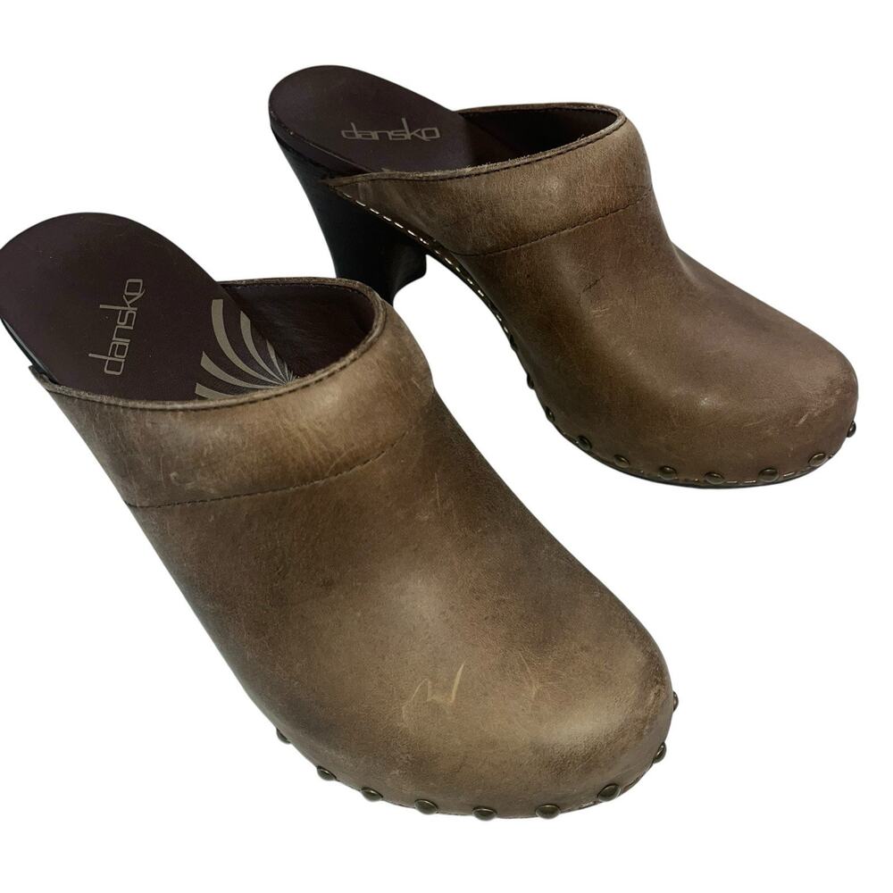 Dansko Women’s Rae Distressed Studded Brown Leather Heeled Clog US 38 EU 7.5‎